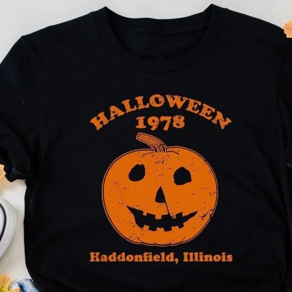 Gildan Other - Halloween 1978 Haddonfield Illinois Shirt, Withces Sanderson Rustic Fall Shirt